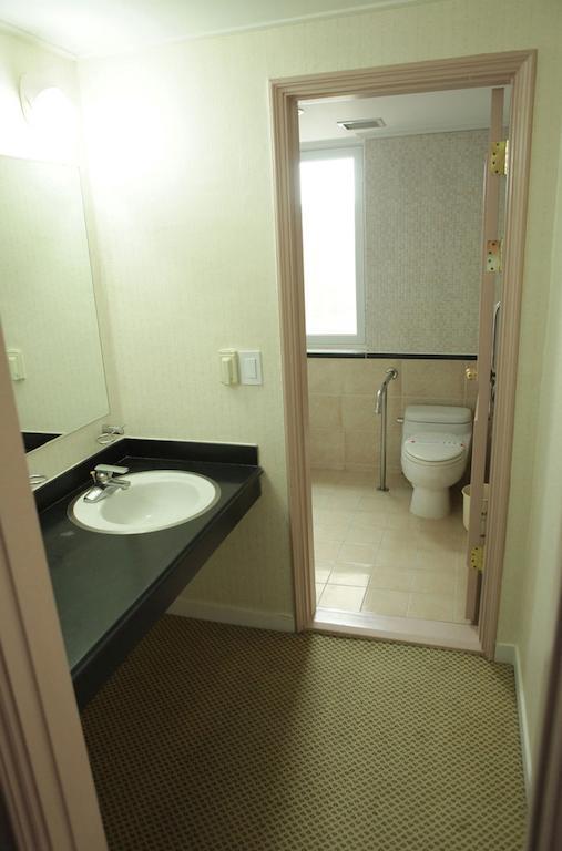Grand Hotel Pyeongtaek Lake Quarto foto