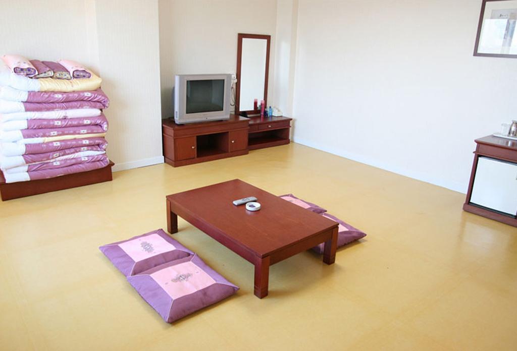 Grand Hotel Pyeongtaek Lake Quarto foto