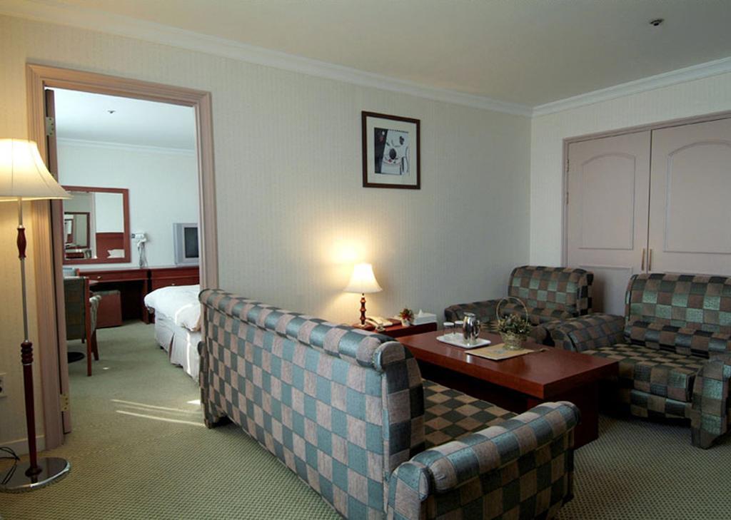 Grand Hotel Pyeongtaek Lake Quarto foto