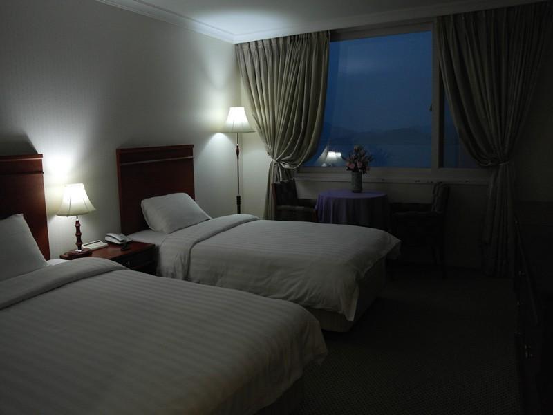 Grand Hotel Pyeongtaek Lake Exterior foto