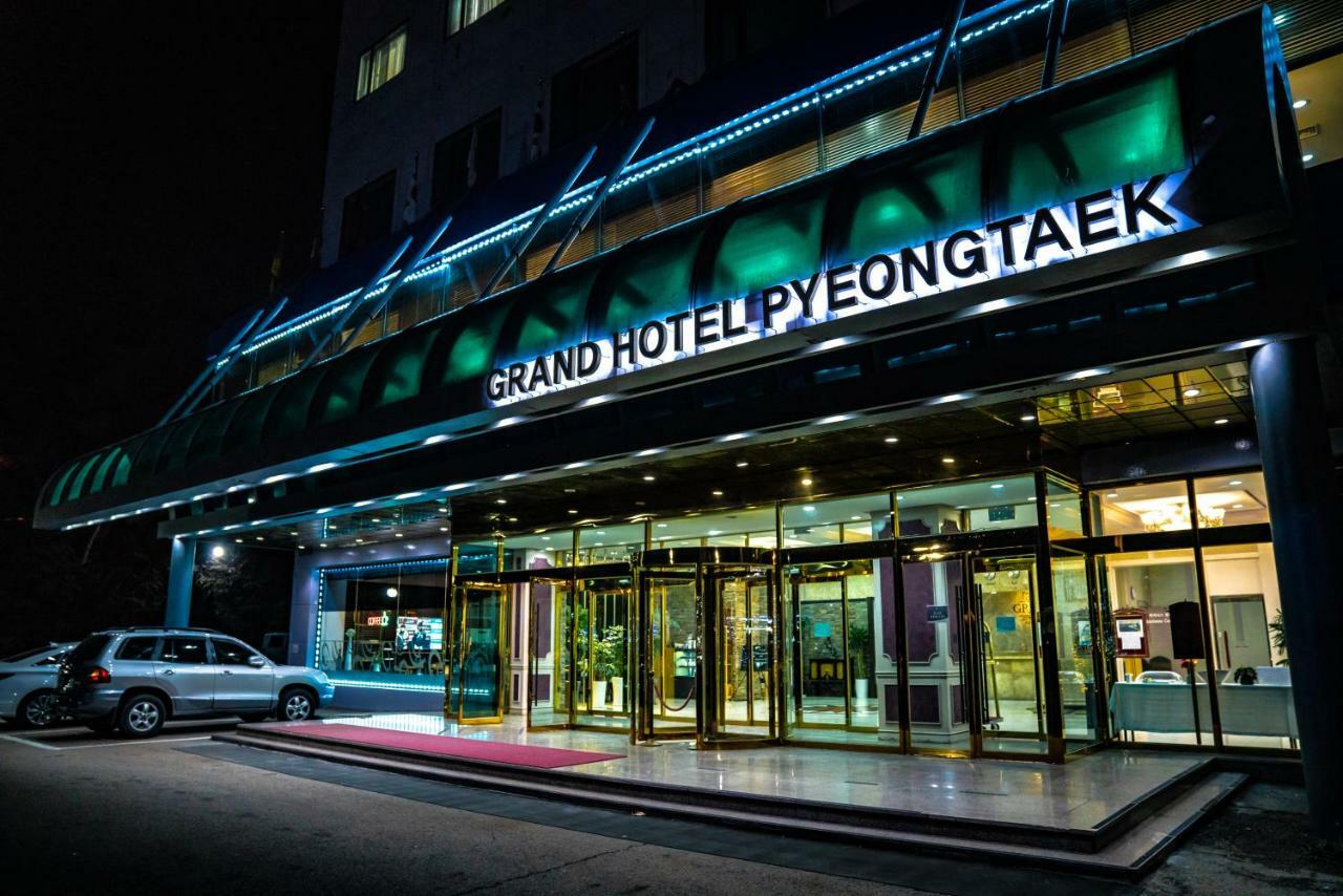 Grand Hotel Pyeongtaek Lake Exterior foto